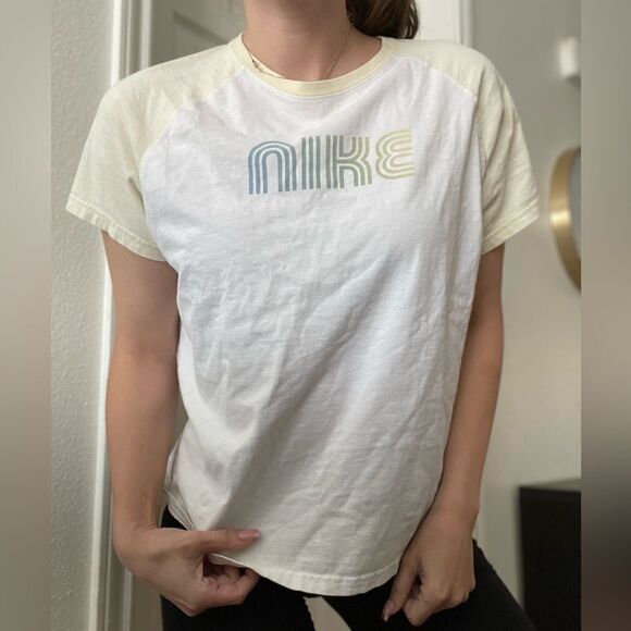 Vintage 90s Nike Retro Groovy Graphic Spell Out Athletic T Shirt Sz XL Yellow - Picture 1 of 6